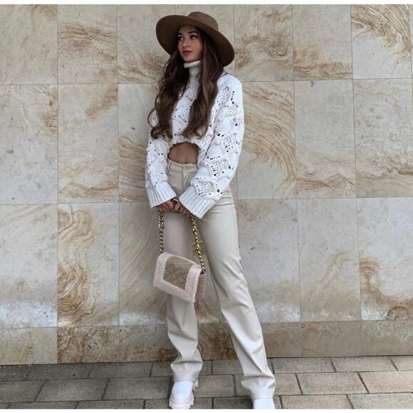 ZARA BLOGGER FAVORITE STRAIGHT LEG FAUX LEATHER PANTS BEIGE - Picture 2 of 15